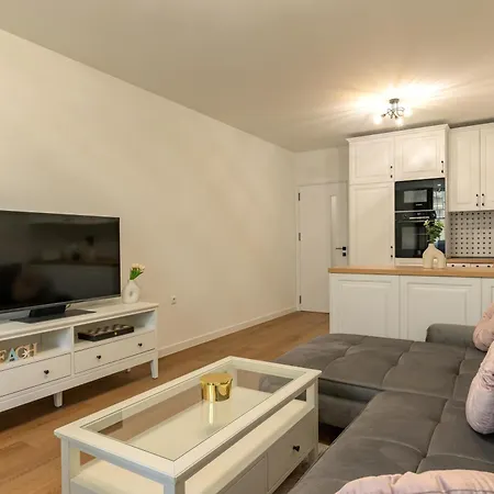 Modern Escape With Private Parking Appartamento Varna