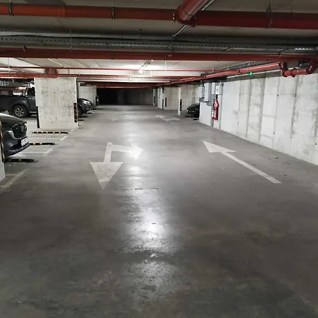 Modern Escape With Private Parking Appartamento Varna