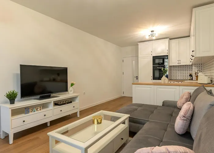 Modern Escape With Private Parking Апартамент Варна