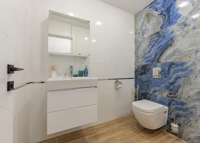 Modern Escape With Private Parking Апартамент Варна